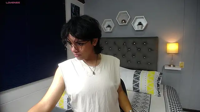 Snapshot of cheryl_bohareal chatting on February 27, 2025, 4:21 pm cheryl bohareal online show from February 27, 2025, 4:21 pm