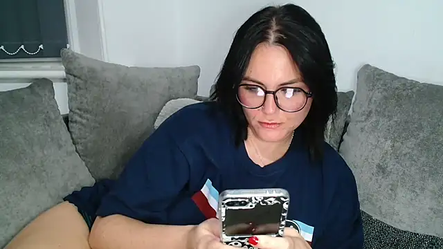 Snapshot of Xx_Mia_R_xX chatting on September 17, 2025, 11:50 pm Xx Mia R xX online show from September 17, 2025, 11:50 pm