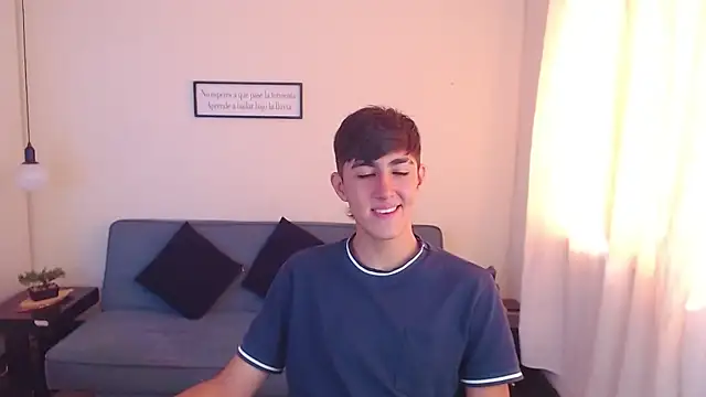 babymaik online show from March 19, 2025, 1:29 pm