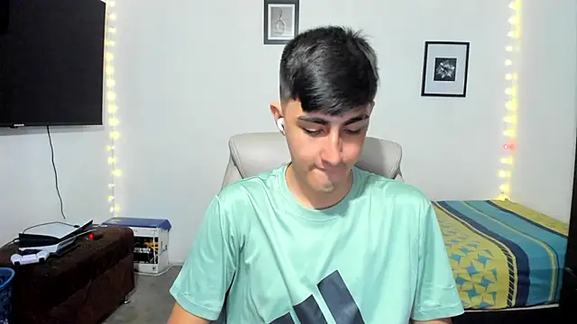 babymaik online show from September 17, 2025, 5:25 pm