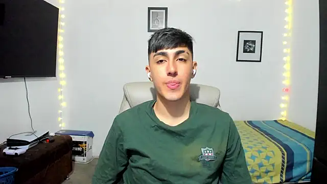 babymaik online show from September 18, 2025, 8:55 pm