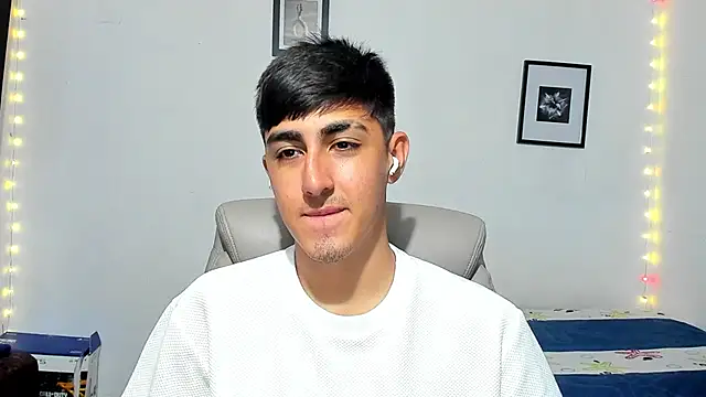 babymaik online show from November 13, 2025, 5:17 am