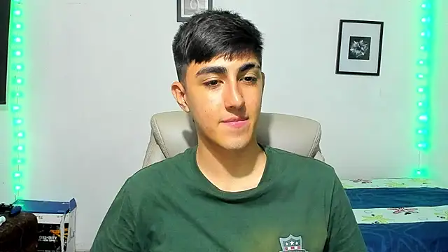 babymaik online show from November 14, 2025, 5:17 am