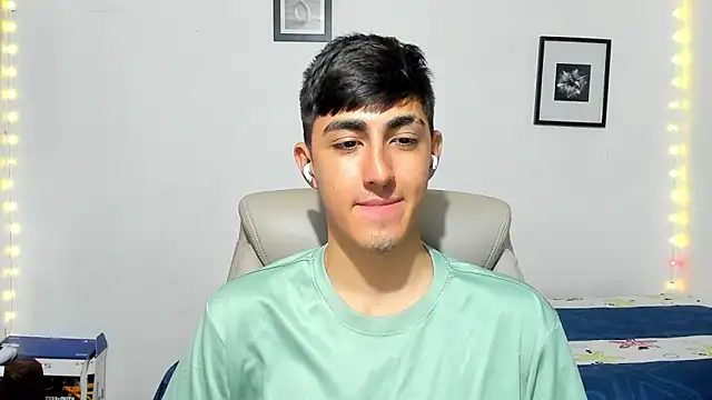 babymaik online show from November 19, 2025, 5:29 am