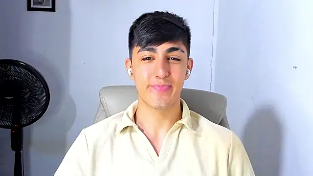 babymaik online show from December 17, 2025, 5:35 am