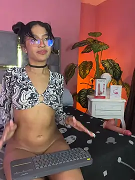 Tyla Ks online show from March 21, 2025, 1:45 am