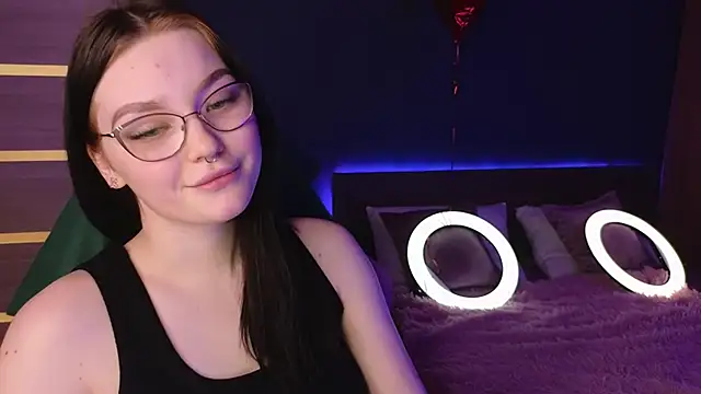 milliedoll online show from March 6, 2025, 11:03 am