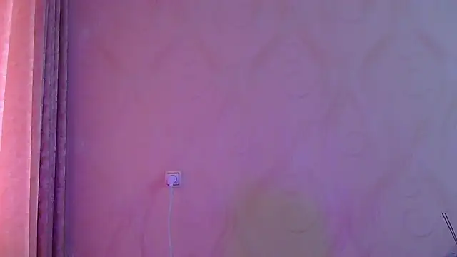 Snapshot of frama666 chatting on October 27, 2025, 8:18 am frama666 online show from October 27, 2025, 8:18 am