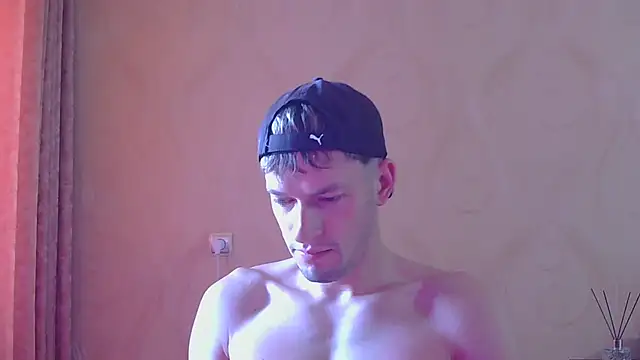 Snapshot of frama666 chatting on October 31, 2025, 7:42 am frama666 online show from October 31, 2025, 7:42 am