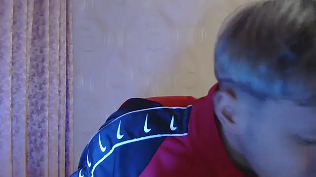 Snapshot of frama666 chatting on February 12, 2026, 8:37 pm frama666 online show from February 12, 2026, 8:37 pm