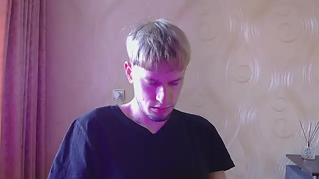 Snapshot of frama666 chatting on February 19, 2026, 1:07 pm frama666 online show from February 19, 2026, 1:07 pm