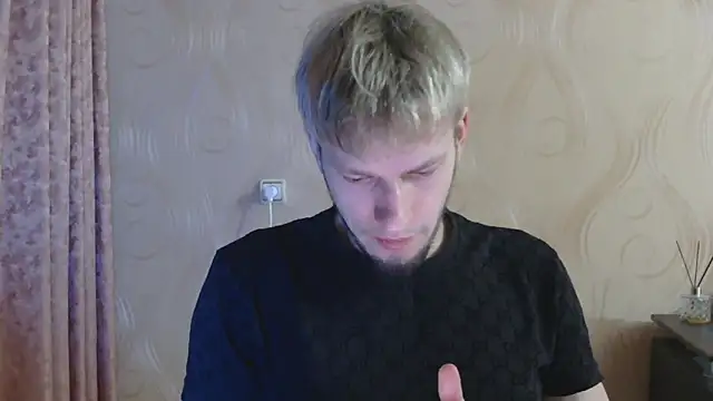 Snapshot of frama666 chatting on March 3, 2026, 8:48 pm frama666 online show from March 3, 2026, 8:48 pm