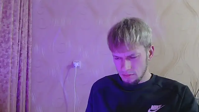 Snapshot of frama666 chatting on March 4, 2026, 7:42 pm frama666 online show from March 4, 2026, 7:42 pm