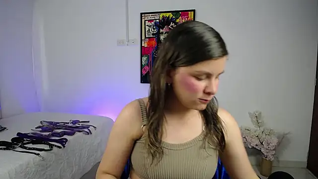 ValeAmayaa online show from October 18, 2025, 10:10 pm