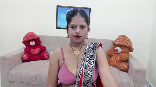 leahgotiii online show from September 12, 2025, 3:39 am