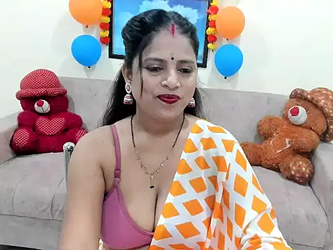 leahgotiii online show from September 19, 2025, 3:30 am