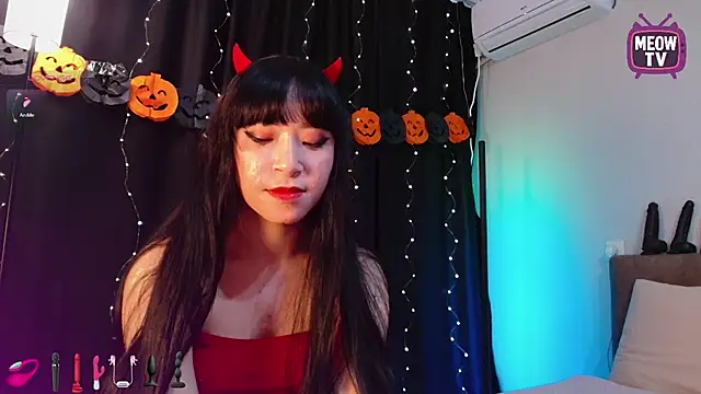 miyakimi0101 online show from October 23, 2025, 12:10 am