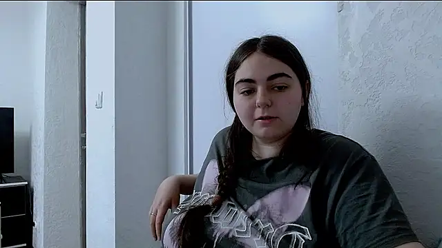 kitsune 8 online show from April 10, 2026, 6:07 am