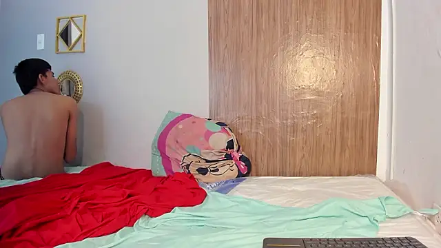 couple hotfox online show from March 27, 2026, 8:26 am