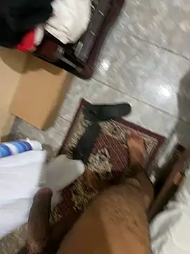 ldkzinnn online show from March 3, 2025, 9:59 pm