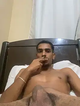 ldkzinnn online show from March 14, 2025, 3:15 am