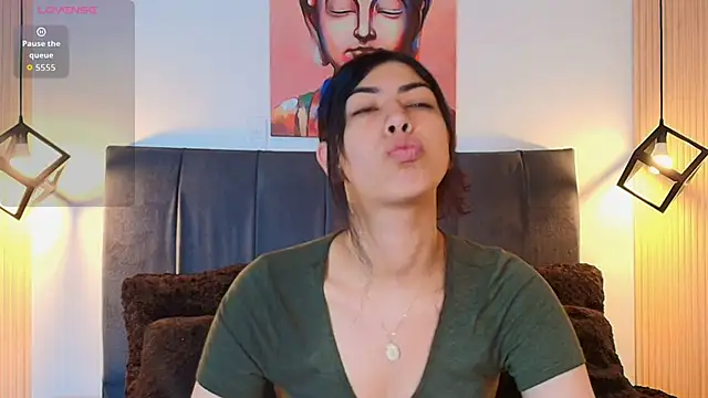 Cassie bloom online show from November 21, 2025, 8:07 pm