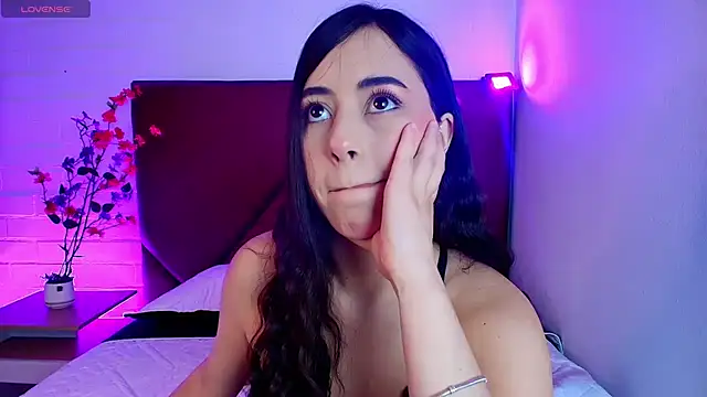 Lexi Howard  online show from March 4, 2026, 4:29 am