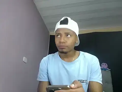 Liam Canales online show from February 21, 2025, 4:51 am