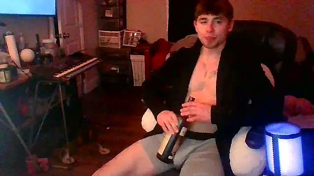 JCstrings online show from February 24, 2025, 7:22 am