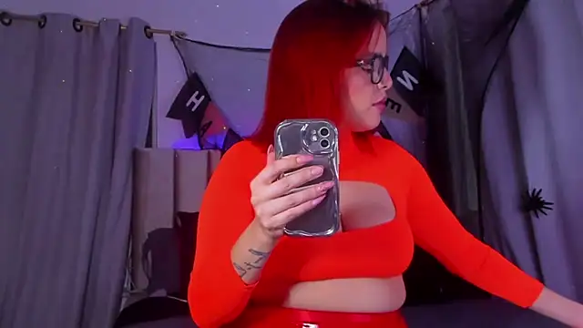 Anaroussew02 online show from October 30, 2025, 3:52 am