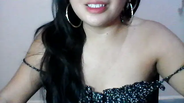 Snapshot of shashel5 chatting on May 6, 2026, 11:21 pm shashel5 online show from May 6, 2026, 11:21 pm