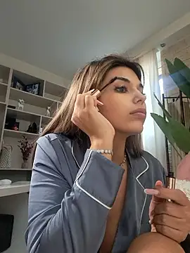 Bella Posh online show from January 9, 2026, 7:55 am