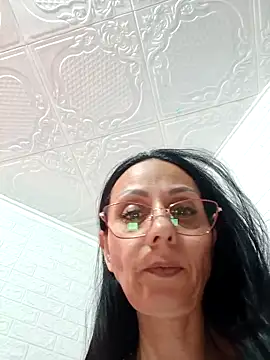 Ramona870 online show from November 5, 2025, 9:42 am