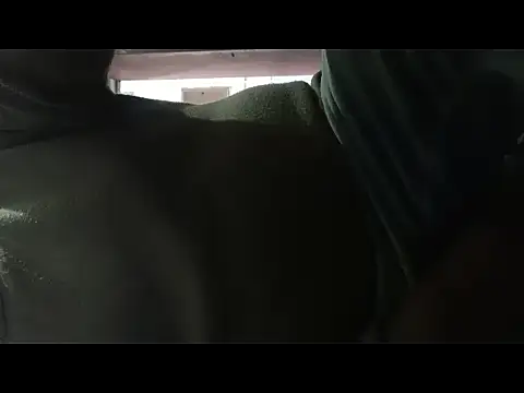 Snapshot of longsexji chatting on December 16, 2025, 11:15 am longsexji online show from December 16, 2025, 11:15 am