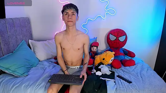 callum 77 online show from September 13, 2025, 2:06 pm