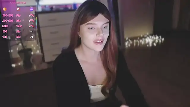 CherryRed Girl online show from September 22, 2025, 9:06 pm