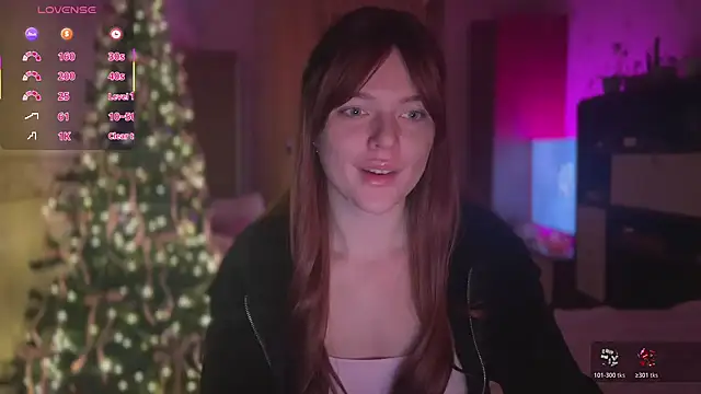 CherryRed Girl online show from December 13, 2025, 11:32 pm