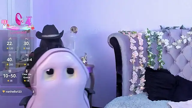 Seren Bleck online show from November 20, 2025, 2:34 am