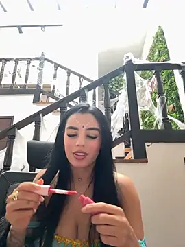 Antonella Smiith  online show from October 30, 2025, 4:41 pm