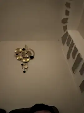 Snapshot of benhadj71 chatting on April 1, 2026, 12:33 am benhadj71 online show from April 1, 2026, 12:33 am