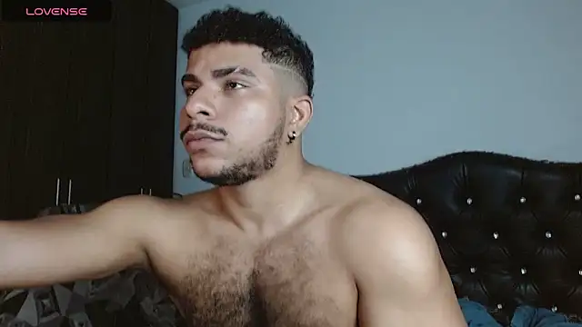 Snapshot of Javier_Hot27 chatting on February 26, 2026, 3:00 pm Javier Hot27 online show from February 26, 2026, 3:00 pm