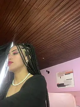 Snapshot of MichelleDiaz_Pink chatting on March 4, 2025, 3:11 am MichelleDiaz Pink online show from March 4, 2025, 3:11 am