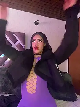 Snapshot of MichelleDiaz_Pink chatting on October 20, 2025, 8:31 pm MichelleDiaz Pink online show from October 20, 2025, 8:31 pm