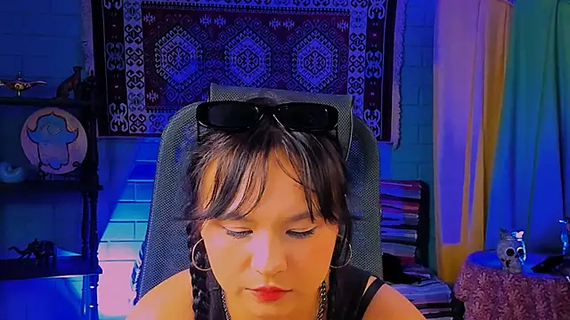 HanaWise online show from March 16, 2025, 6:34 pm