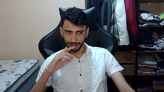 iendriw online show from February 21, 2026, 3:40 am