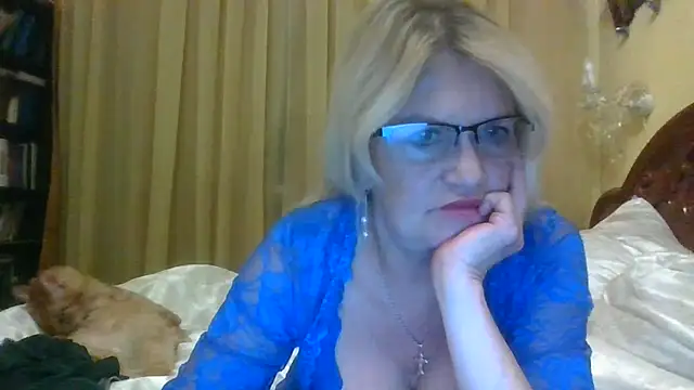 Snapshot of Heidi-Helga chatting on September 14, 2025, 5:56 pm Heidi-Helga online show from September 14, 2025, 5:56 pm