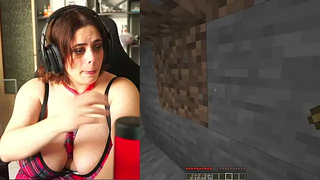 sharonurbex online show from April 14, 2026, 12:11 pm