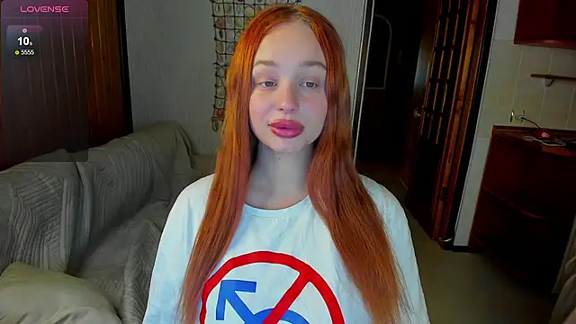 cutee selena online show from February 22, 2025, 9:15 pm