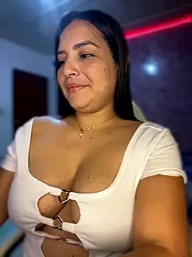 Sara chanel92 online show from January 7, 2026, 10:45 pm