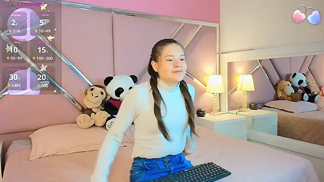 Emilybennett  online show from February 27, 2025, 2:21 pm